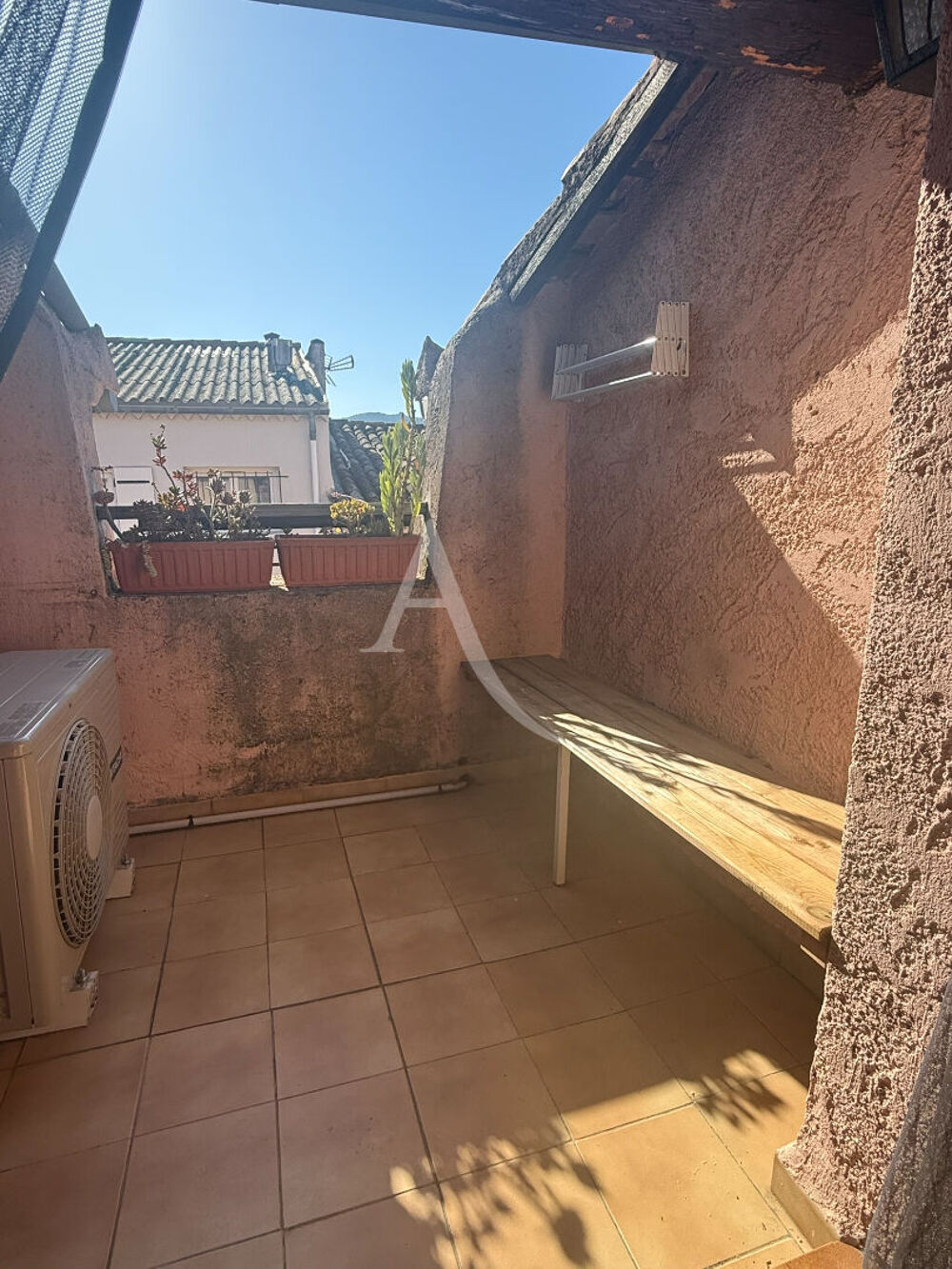 Appartement LA CRAU 3 pièce(s) 70 m2