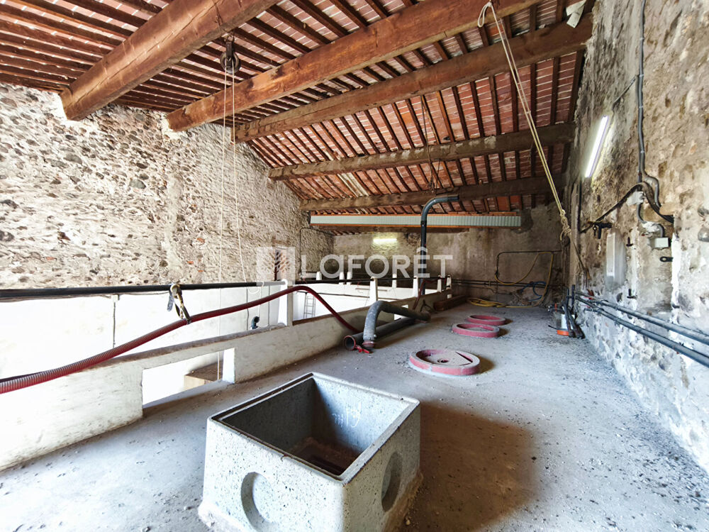 Maison 1 pièce 126 m² · à Tresserre · 126 m² · 96 000 €
