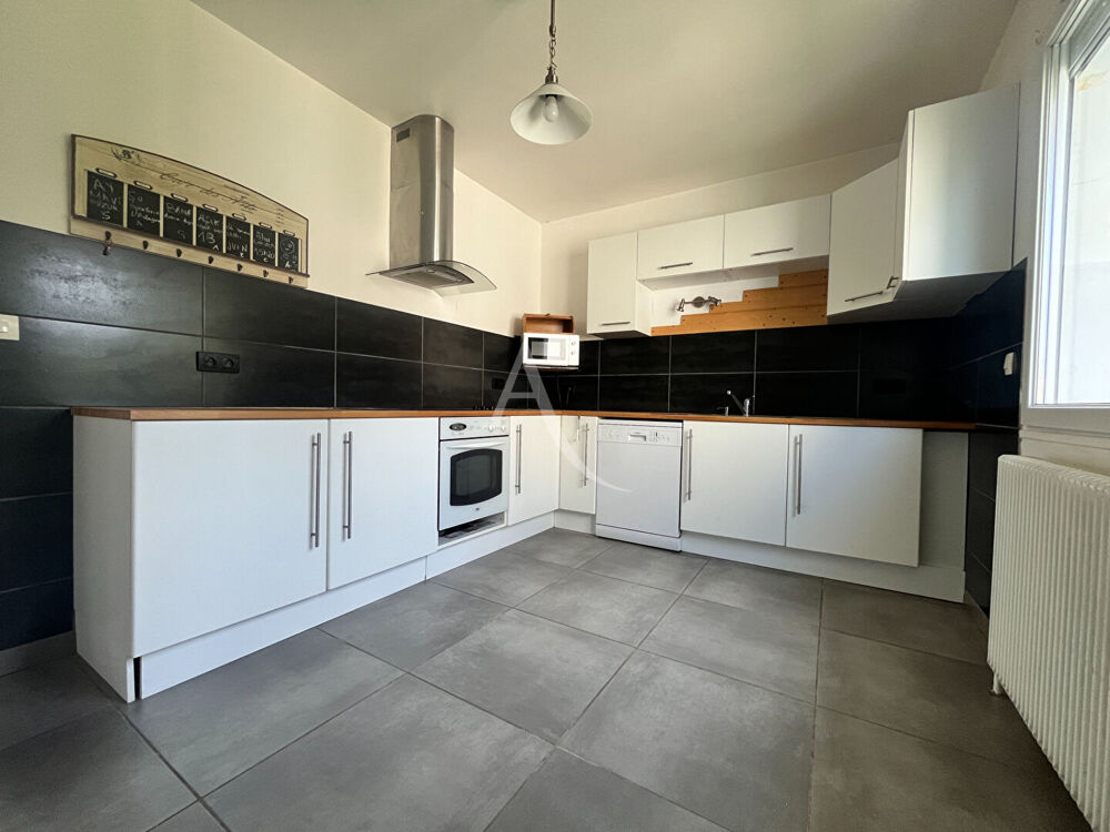 Maison traditionnelle 4 chambres sous sol total SAINT ARNOULT EN YVELINES