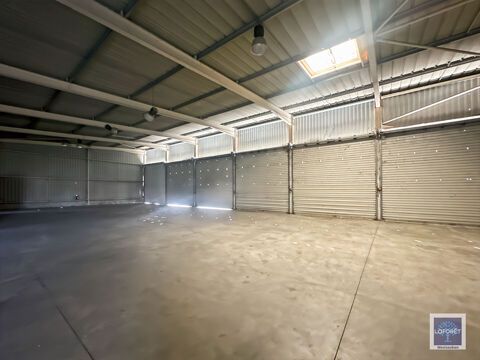   Entrepôt Bressols 150 m2 