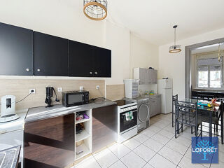  Immeuble à vendre 6 pièces 142 m²