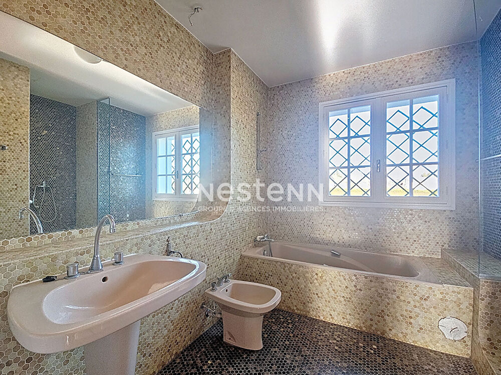 Maison d'architecte à vendre à Laragne Monteglin - 11 pièces, 5 chambres, potentiel exceptionnel