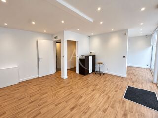   Local commercial CHILLY-MAZARIN 3 pièces 52.07 m² Chilly-mazarin