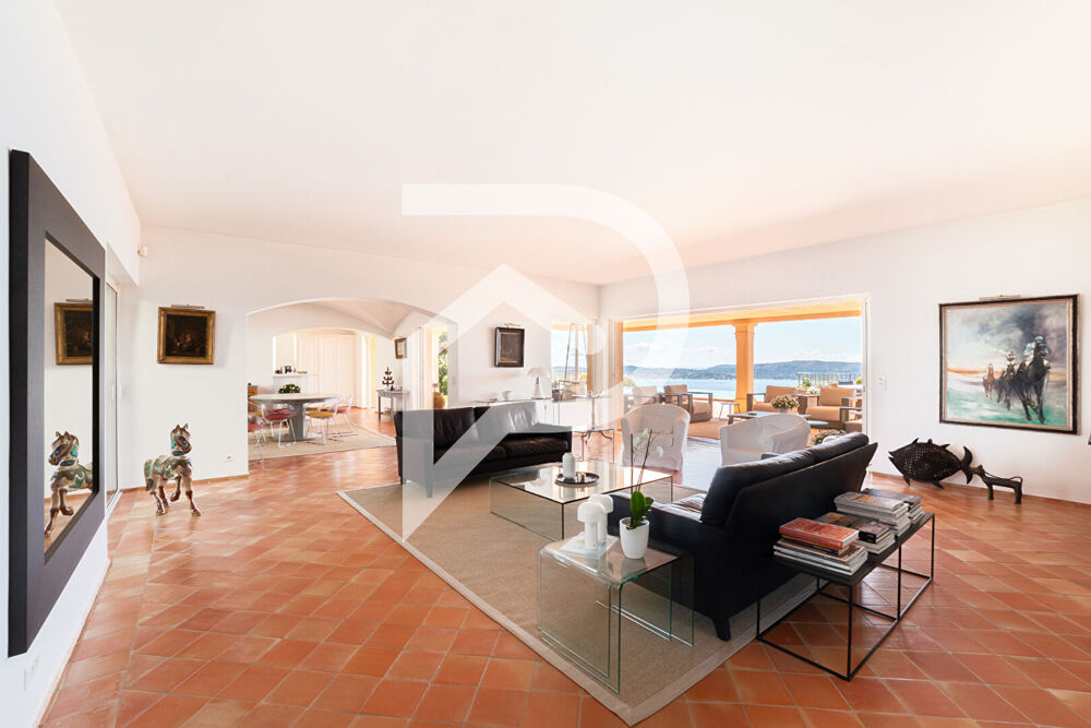 à vendre  Villa Grimaud (83310)