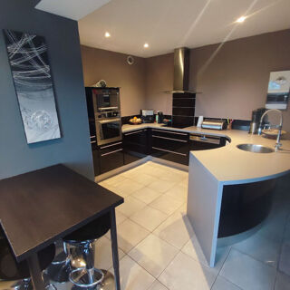  Maison � vendre 8 pi�ces 192 m�