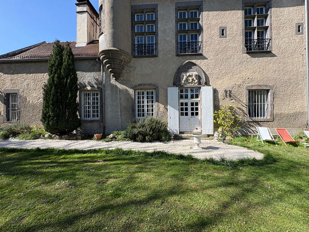 Domaine d'exception avec château, dépendances et potentiel rare