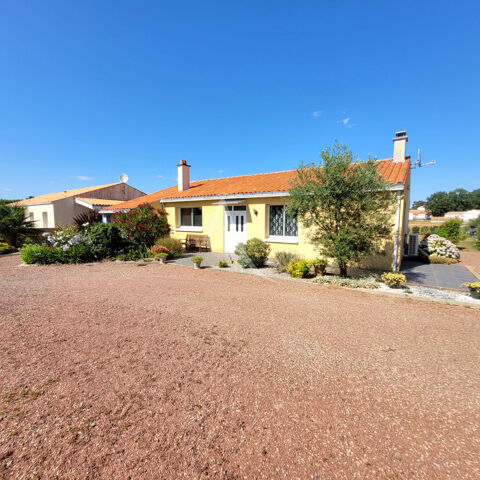   Maison Saint Avaugourd Des Landes 6 pi�ce(s) 130 m2 Maison - 6 pi�ce(s) - 130 m�