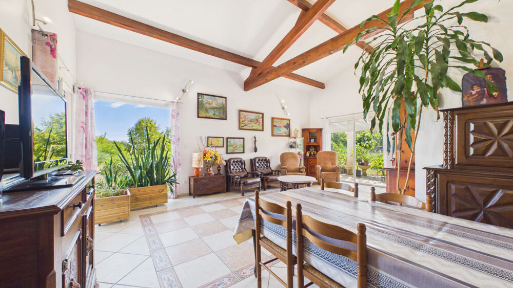 EN EXCLUSIVITE SUR MONTAUBAN AU CALME ET SANS VIS A VIS MAISON DE 200m² sur un terrain de 4000 m²