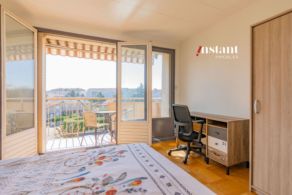 Mairie Bron Place en colocation ALL INCLUSIVE