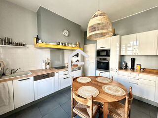  Appartement à louer 2 pièces 100 m²