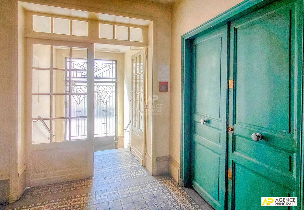 Vente Appartement Versailles Rive-Droite studio de 15m² carrez situé au rez de chaussée  avec cave Versailles