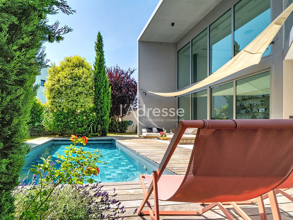 Vente Maison Chessy - Propriété contemporaine d'exception  avec piscine chauffée Chessy