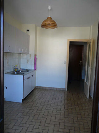  Appartement à louer 2 pièces 28 m²