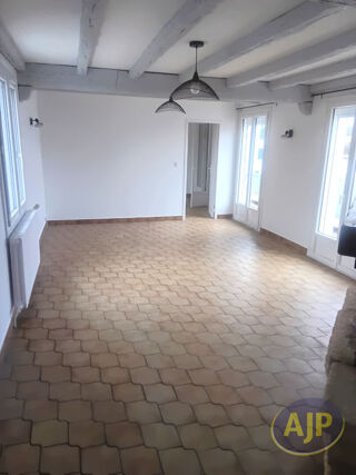  Maison à louer 7 pièces 97 m²