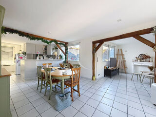  Appartement à louer 4 pièces 110 m²