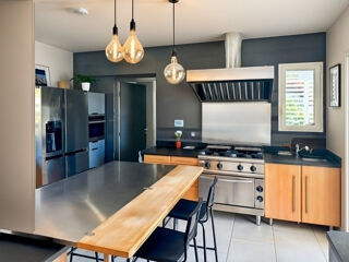  Maison  vendre 10 pices 310 m