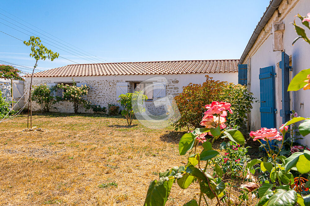 à vendre  Maison Saint-Vincent-sur-Jard (85520)
