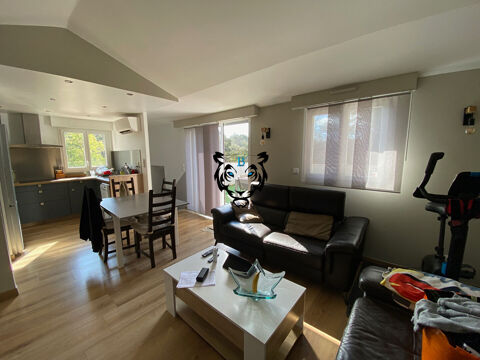   ROQUEBRUNE : LOCAL D'ACTIVITE + APPARTEMENT 