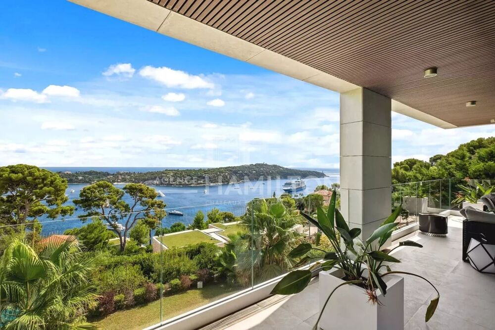 Vente Maison Villa Contemporaine avec Vue Mer Panoramique et Prestations Haut Nice