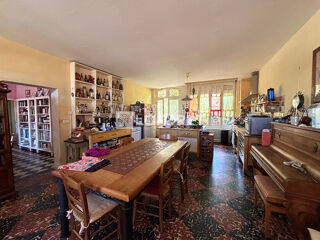  Maison  vendre 5 pices 211 m