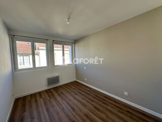  Appartement � louer 4 pi�ces 96 m�