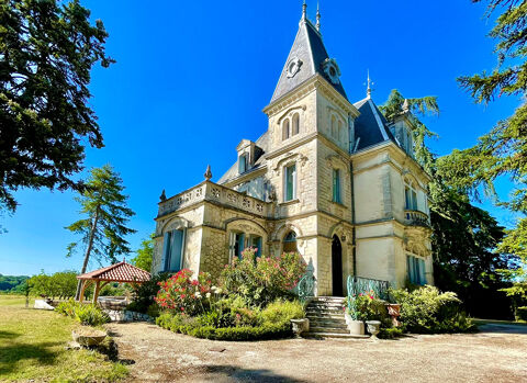   LOT ET-GARONNE- Laroque Timbaut -Demeure de prestige 400 m2 avec d�pendance. Villa - 10 pi�ce(s) - 400 m�