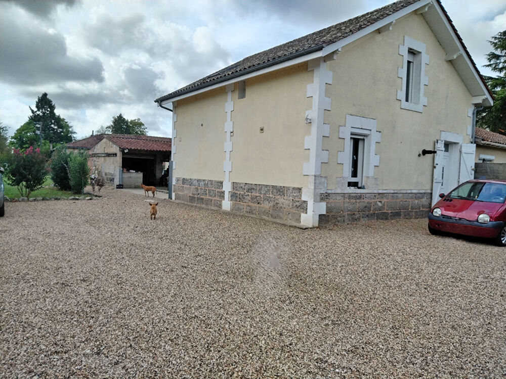 Maison au bourg du PIZOU
