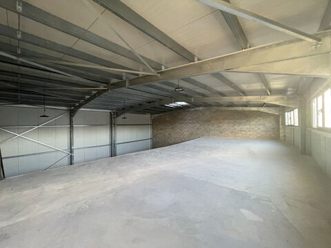   Entrepôt / local industriel Villenoy 315 m2 