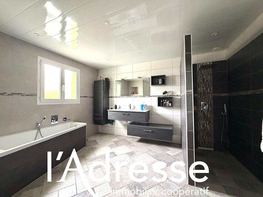 Vente Maison MAISON PLAIN PIED  180 M2 OCTEVILLE- SUR-MER Octeville sur mer