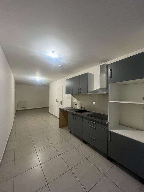   Studio spacieux de 37M� Appartement - 1 pi�ce(s) - 32 m�