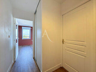  Appartement à louer 2 pièces 37 m²