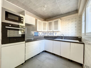  Appartement à louer 5 pièces 92 m²