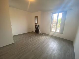  Appartement à louer 1 pièce 29 m²