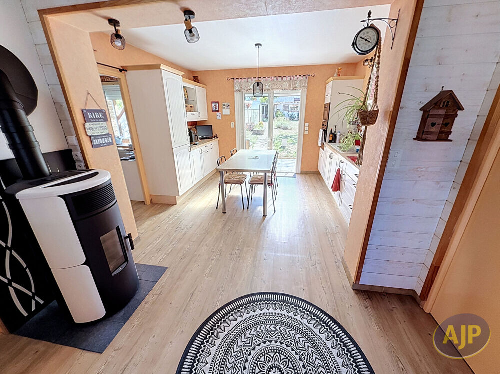 Vente Maison SAINT-MACAIRE-EN-MAUGES - MAISON DE CHARME À DEUX PAS DU BOURG ! Sevremoine