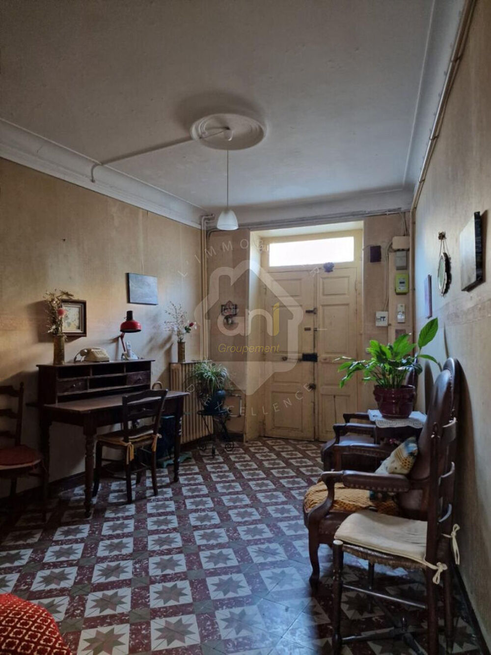 Vaunage Maison ancienne 6 chambres avec cour