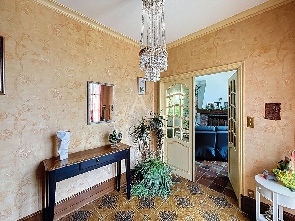 Maison de caractère Craon 8 pièce(s) 202 m2