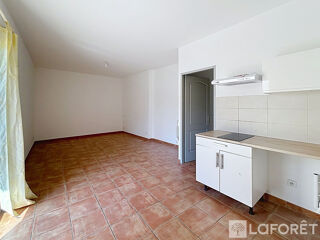Vente Appartement ORANGE CENTRE - Appartement 30m² récent, avec jardin privatif Orange