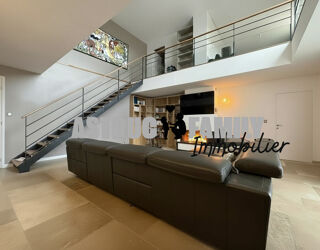  Maison � vendre 5 pi�ces 230 m�