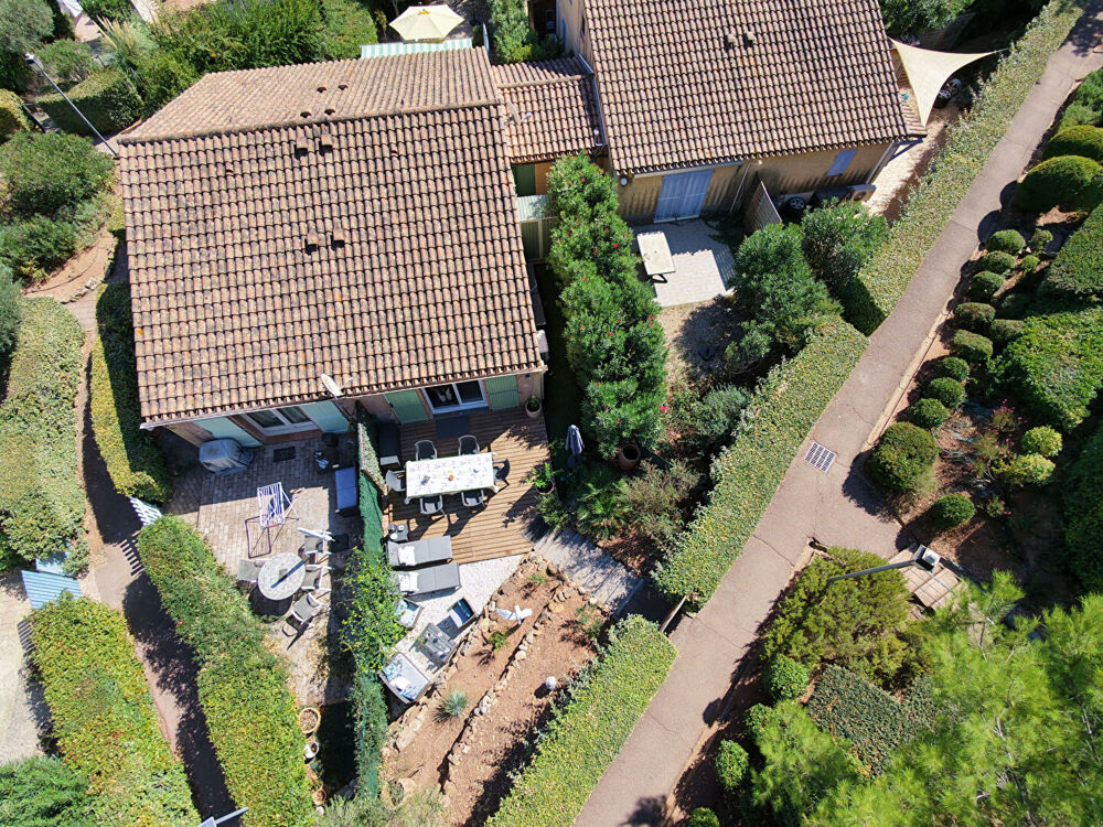 EXCLUSIVITÉ- A VENDRE Maison 2 pièces 29 m² Terrasse - Place de parking - Piscine- Tennis