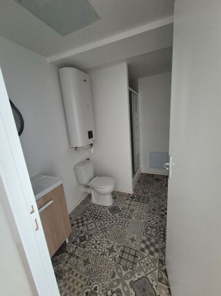  Appartement à louer 2 pièces 45 m²