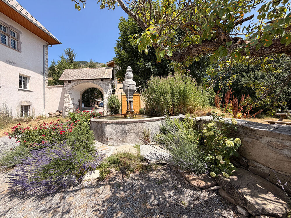 Location Maison ANCELLE À louer maison de caractère entièrement rénovée Ancelle