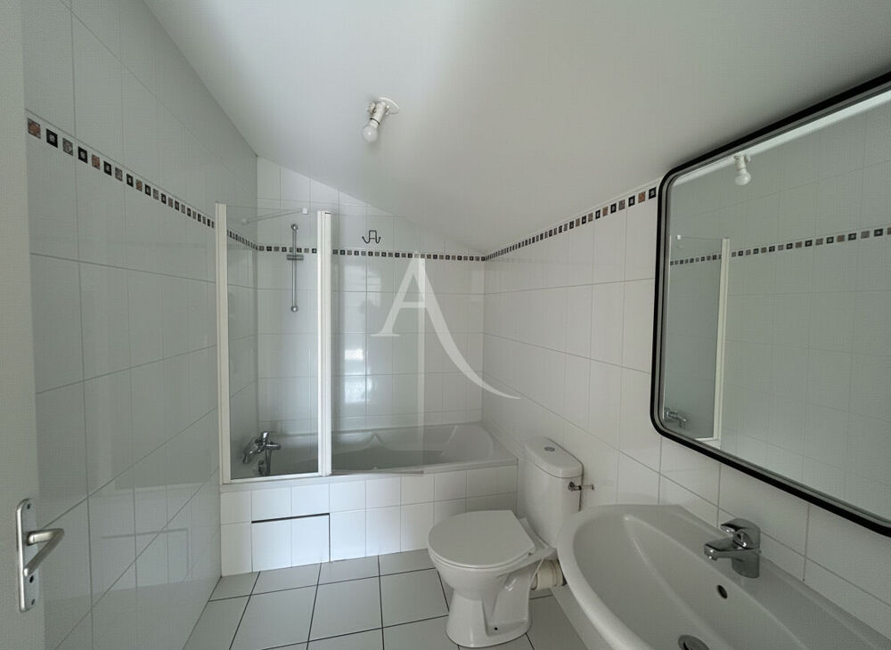Vente Appartement Appartement Sautron 2 pièces 44.48 m2, cave + stationnement sécurisé Sautron