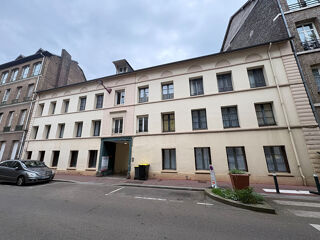  Immeuble à vendre 11 pièces 250 m²