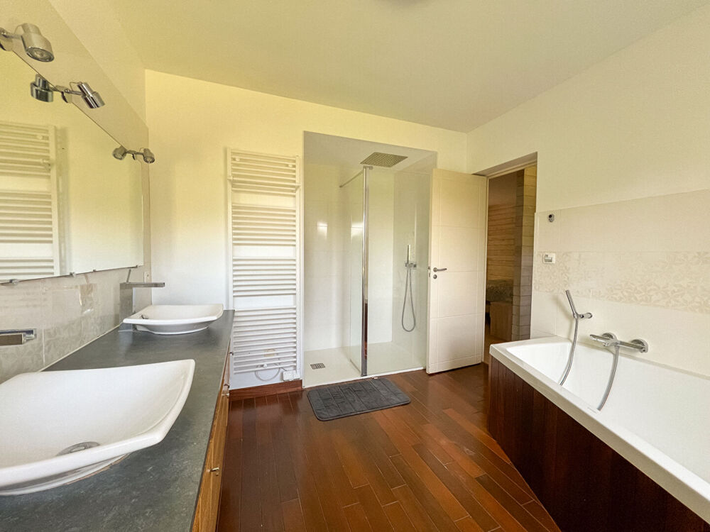 � vendre  Maison Cantenay-�pinard (49460)
