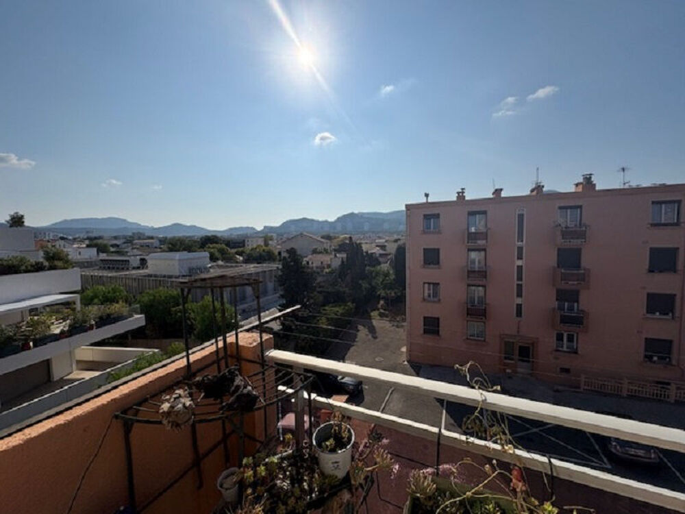 Appartement à rafraichir Marseille 8ème de 55 m² RESIDENCE LE COLLET VIEILLE CHAPELLE