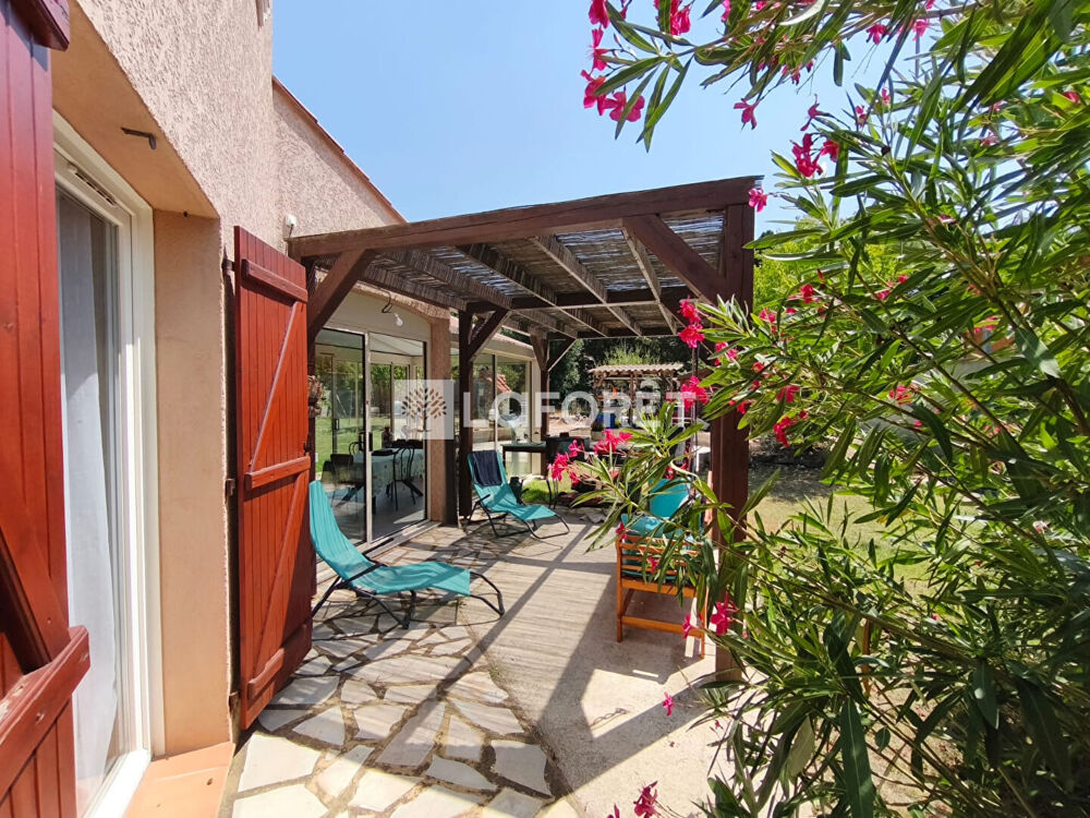 Maureillas : Charmante maison de plain-pied avec jardin et panneaux solaires