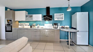 Vente Appartement LE LAVANDOU - T4 DE 2016 - 79 M² - ASCENSEUR - TERRASSE 20M² -  PISCINE - PARKING Le lavandou
