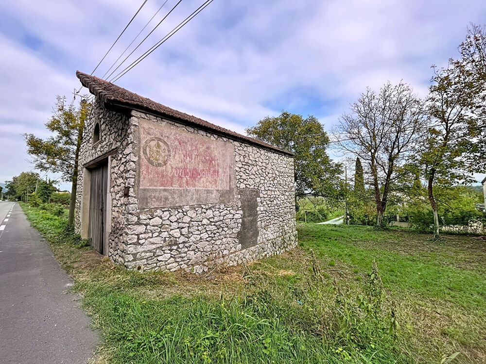 Vente Terrain Grange a réhabiliter en habitation avec 785m² de terrain arboré Le pouzin