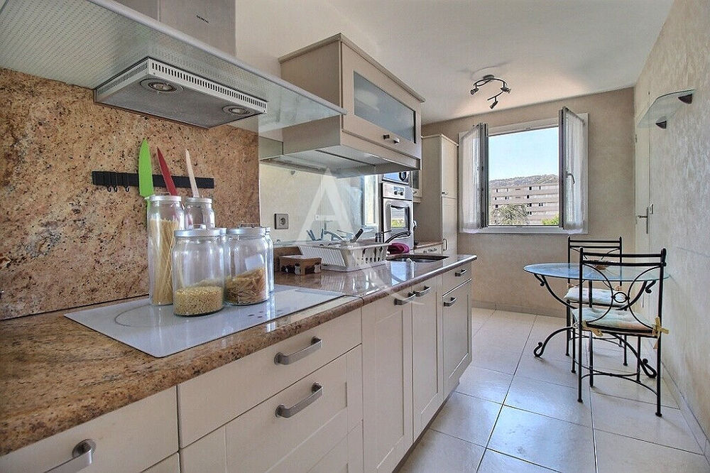 Vente Appartement EXCLUSIVITE MARSEILLE 9 - SECTEUR MAZARGUES ? TRAVERSE DU PUITS - APPARTEMENT 2 CHAMBRES - TRAVERSANT - LUMINEUX - CALME ABSOLU Marseille 9