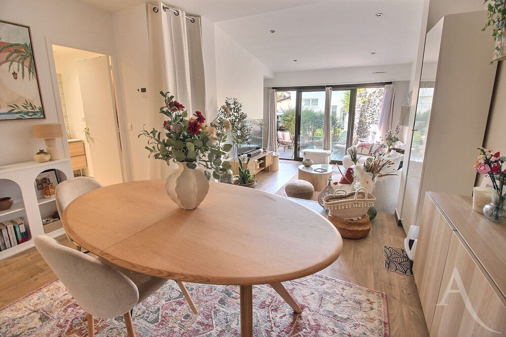 Appartement Thiais 3 pièces 50.71 m2 terrasse et jardin